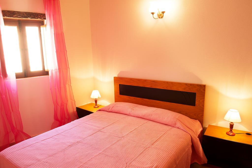 Recanto Da Ribeira Casas De Campo Monchique Pokoj fotografie